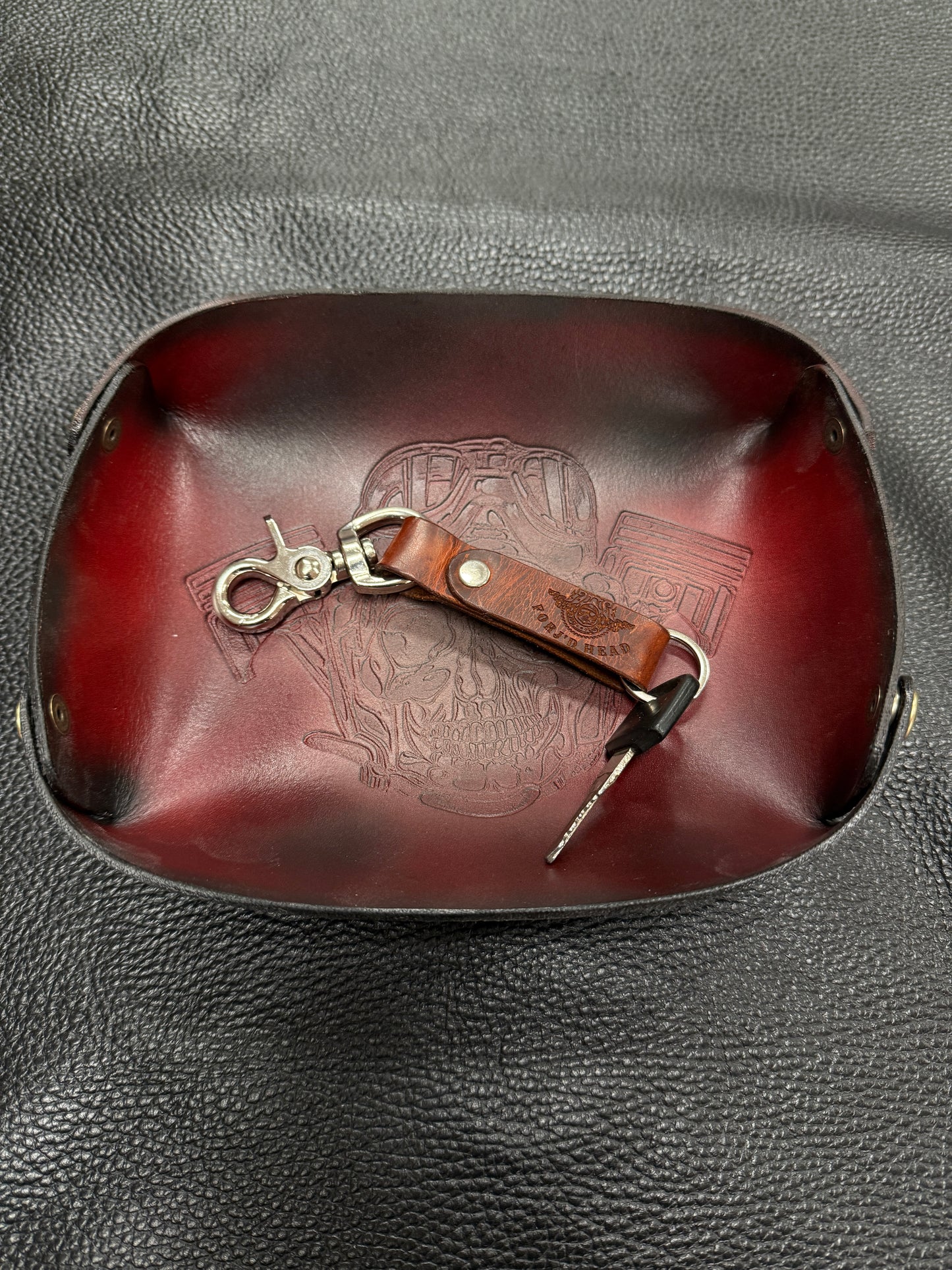 Piston Head Valet Tray